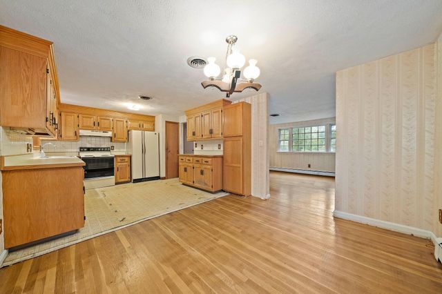23 Acorn Circle, Hanover, MA 02339