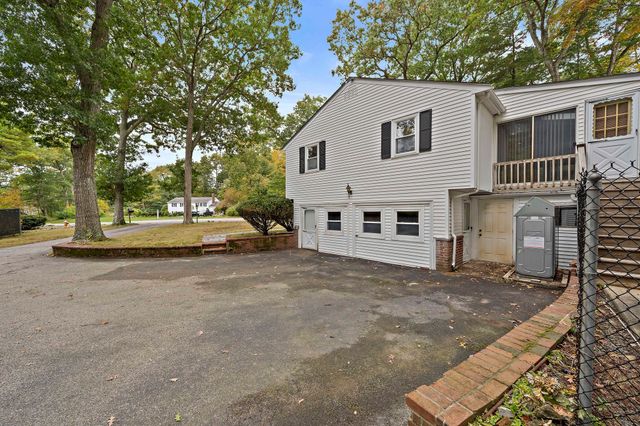 23 Acorn Circle, Hanover, MA 02339