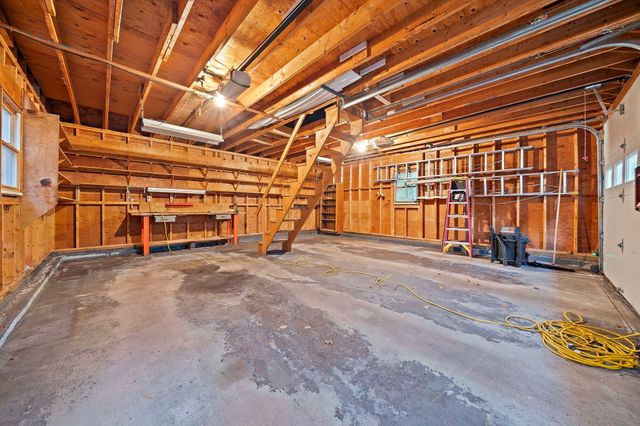 23 Acorn Circle, Hanover, MA 02339