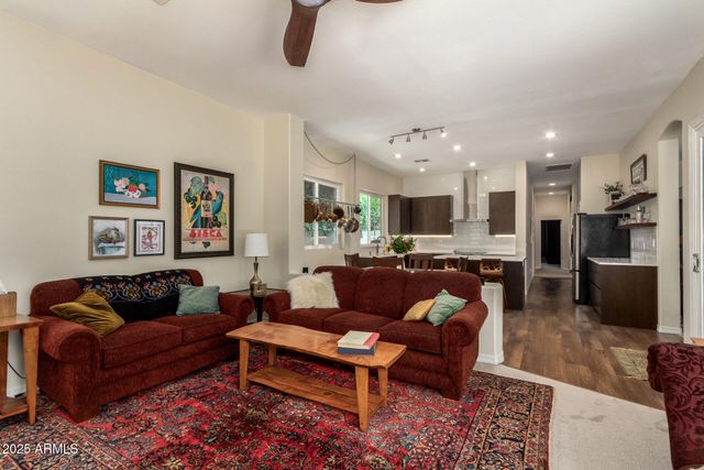 5020 S MCCLELLAND Drive, Chandler, AZ 85248