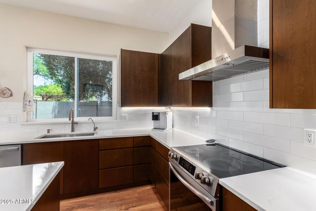 5020 S MCCLELLAND Drive, Chandler, AZ 85248