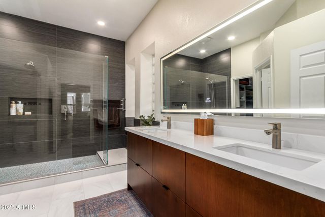 5020 S MCCLELLAND Drive, Chandler, AZ 85248