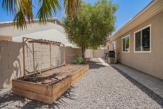 5020 S MCCLELLAND Drive, Chandler, AZ 85248