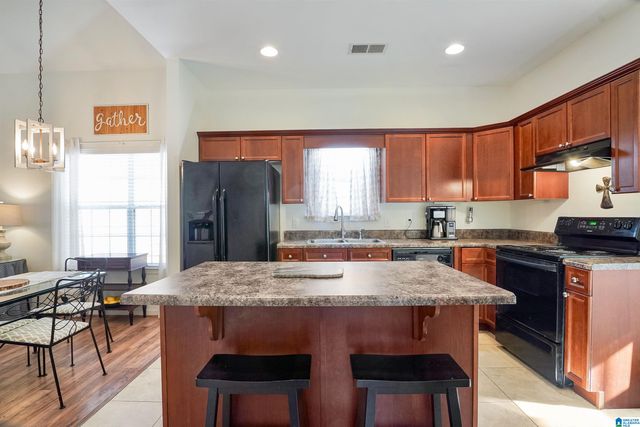 1048 ALDEN GLEN DRIVE, Moody, AL 35004