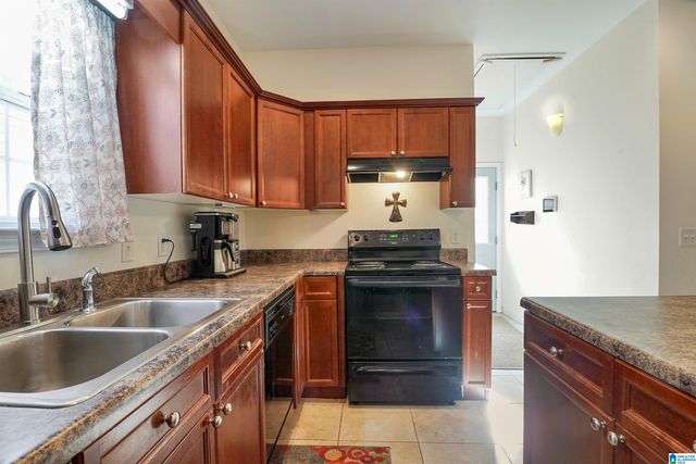 1048 ALDEN GLEN DRIVE, Moody, AL 35004