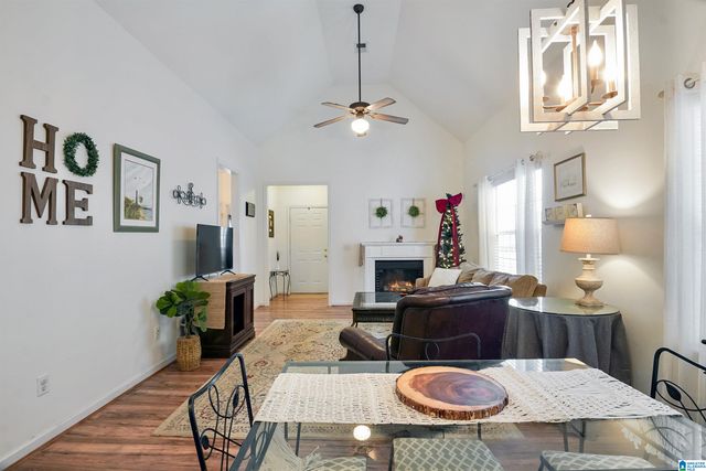 1048 ALDEN GLEN DRIVE, Moody, AL 35004