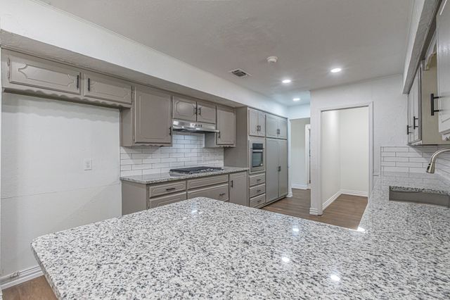 1017 Arlena Drive, Arlington, TX 76012