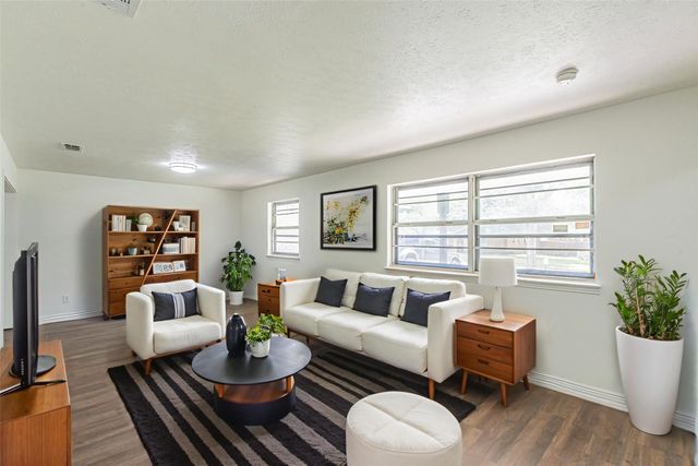 1017 Arlena Drive, Arlington, TX 76012