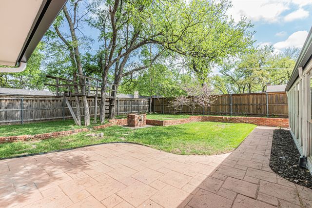 1017 Arlena Drive, Arlington, TX 76012