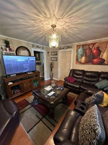 2451 Pinetree Drive, Mobile, AL 36617