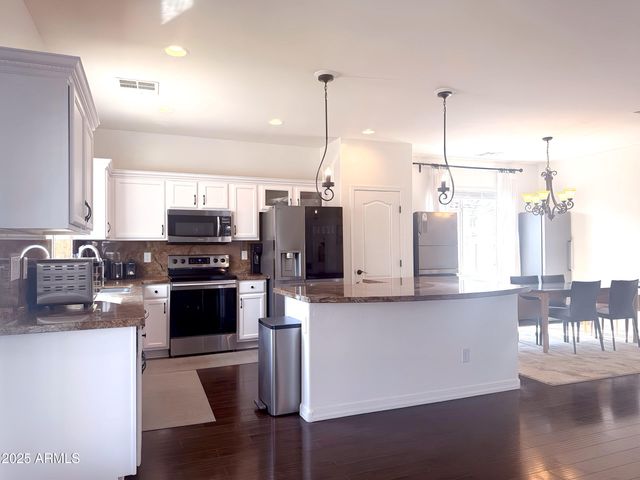 1293 E Walnut Road, Gilbert, AZ 85298