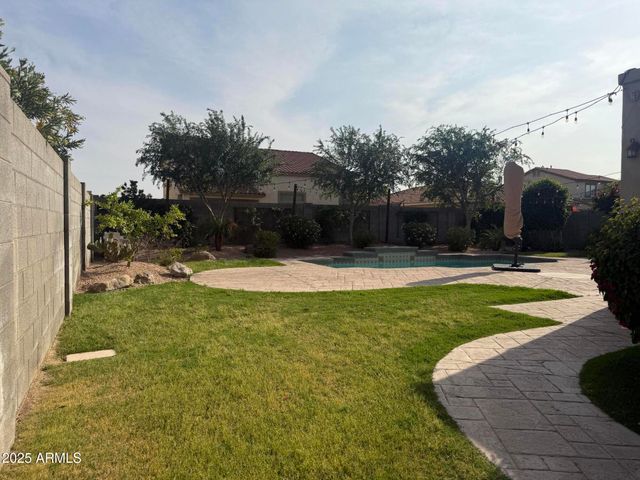 1293 E Walnut Road, Gilbert, AZ 85298