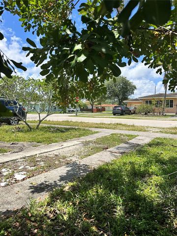 1427 N 26th Ave, Hollywood, FL 33020