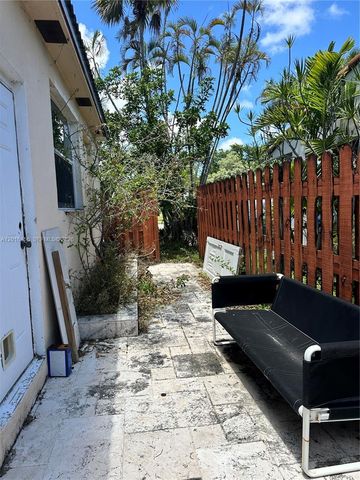 1427 N 26th Ave, Hollywood, FL 33020