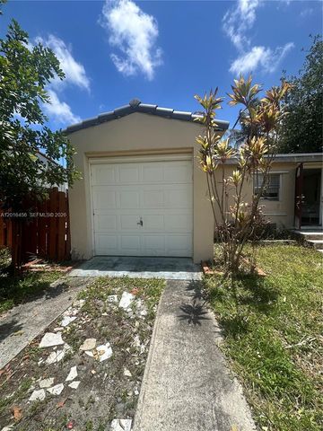 1427 N 26th Ave, Hollywood, FL 33020
