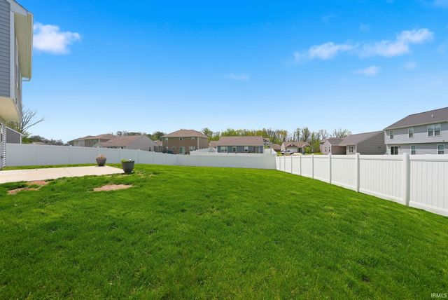 1513 Grasberg Cove, Fort Wayne, IN 46845