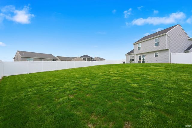 1513 Grasberg Cove, Fort Wayne, IN 46845