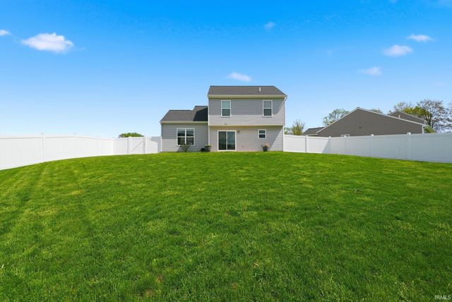 1513 Grasberg Cove, Fort Wayne, IN 46845