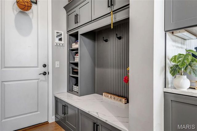 1016 Bellevaux Place, St Charles, MO 63301