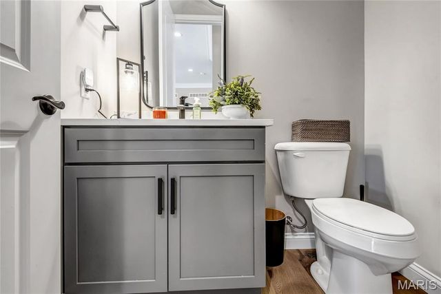 1016 Bellevaux Place, St Charles, MO 63301