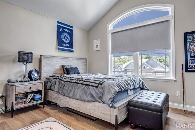 1016 Bellevaux Place, St Charles, MO 63301