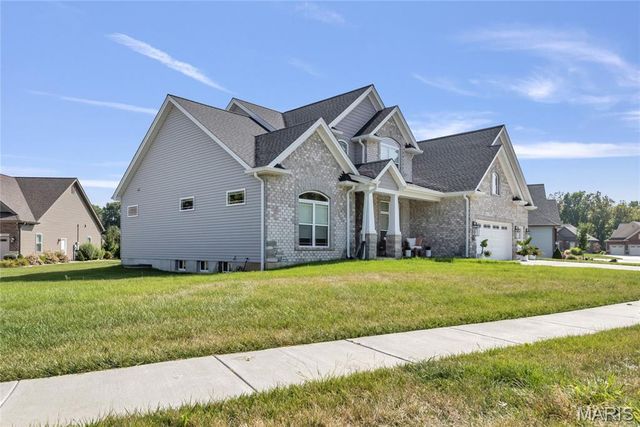 1016 Bellevaux Place, St Charles, MO 63301