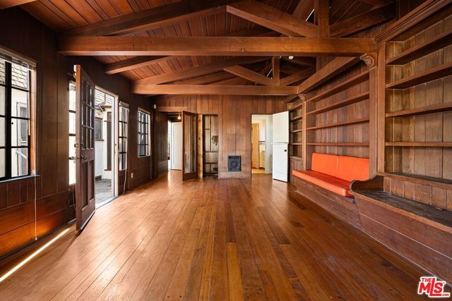 2054 Manning Avenue, Los Angeles, CA 90025