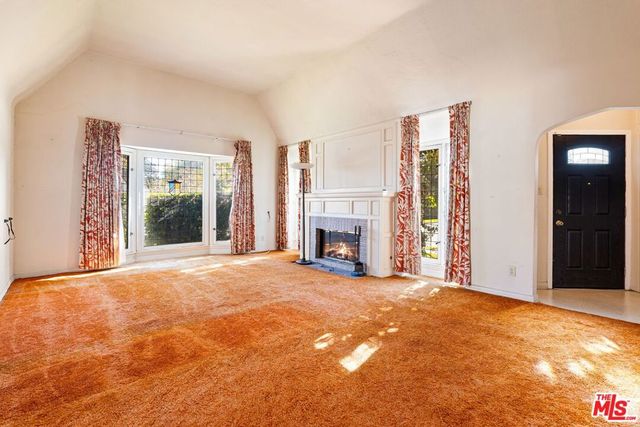 2054 Manning Avenue, Los Angeles, CA 90025