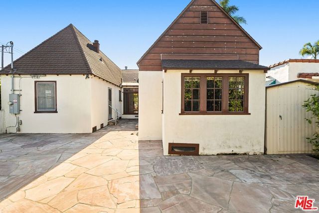 2054 Manning Avenue, Los Angeles, CA 90025