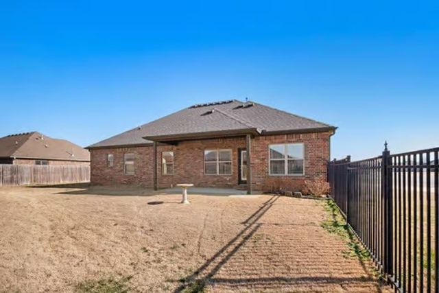 555 Harrison Street, Pea Ridge, AR 72751