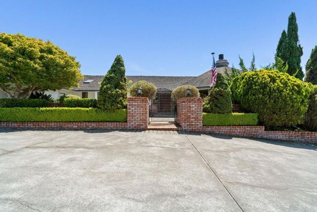 48 Pasatiempo Drive, Santa Cruz, CA 95060
