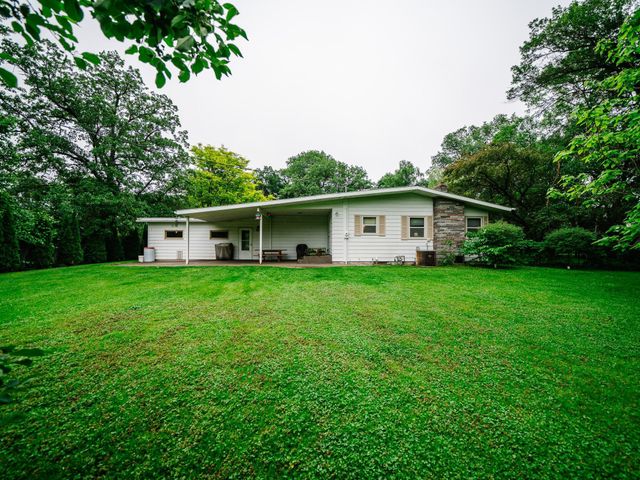 8585 Ilex Place NW, Rice, MN 56367