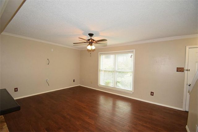 9323 Westwood Village Drive 6, Houston, TX 77036