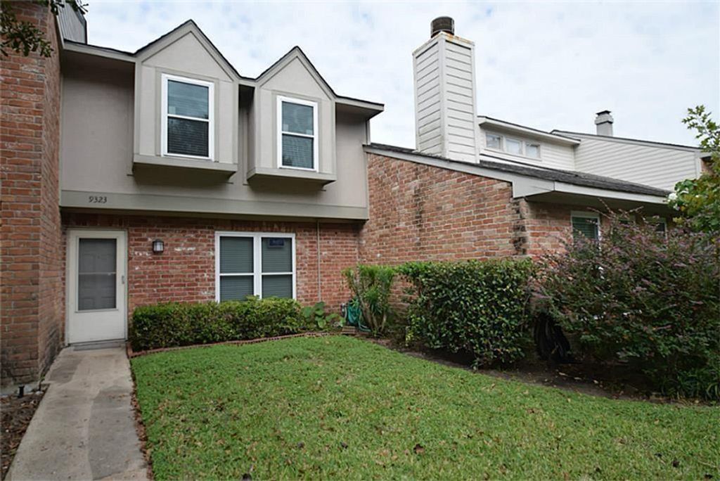 9323 Westwood Village Drive 6, Houston, TX 77036