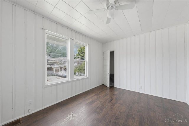 6801 Fairpark Avenue, Cincinnati, OH 45216