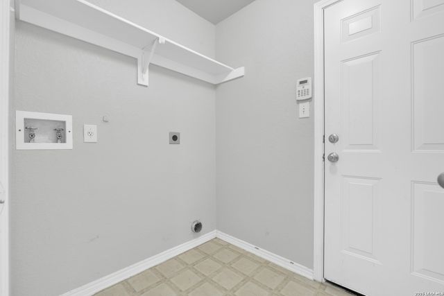 9622 Emerald, San Antonio, TX 78245