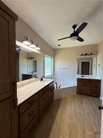 8000 Fm 2484, Salado, TX 76571