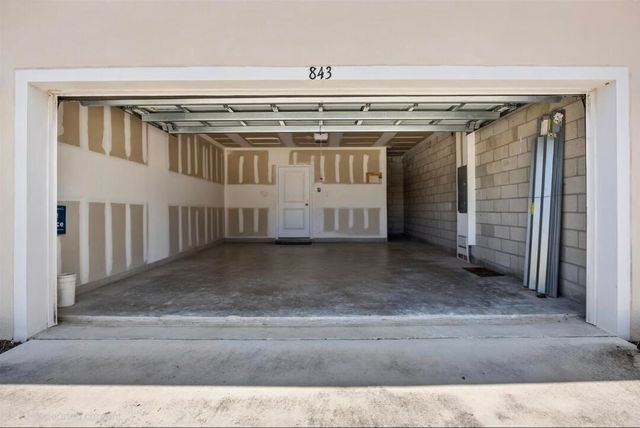 843 Persimmon Place, Fort Pierce, FL 34981