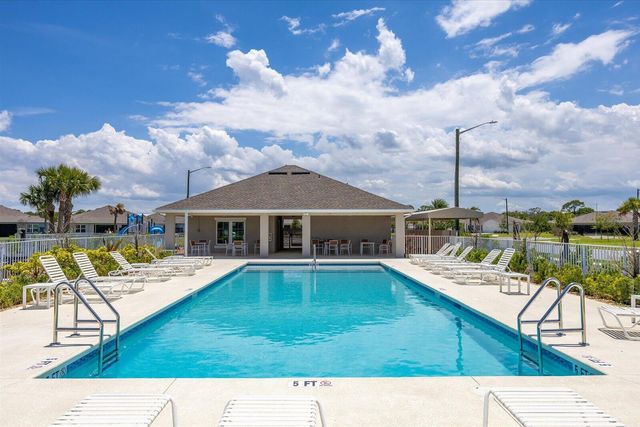 843 Persimmon Place, Fort Pierce, FL 34981