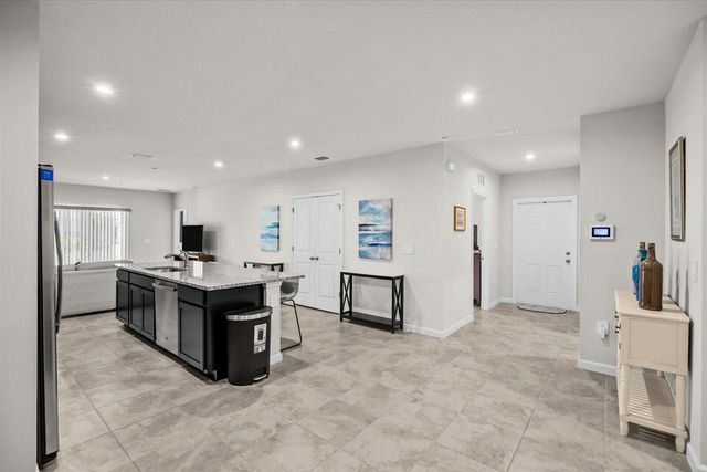 843 Persimmon Place, Fort Pierce, FL 34981
