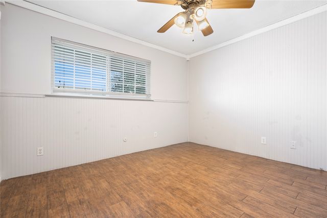 1207 W Wall Street 4, Grapevine, TX 76051