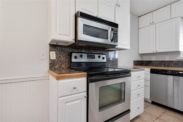 1207 W Wall Street 4, Grapevine, TX 76051