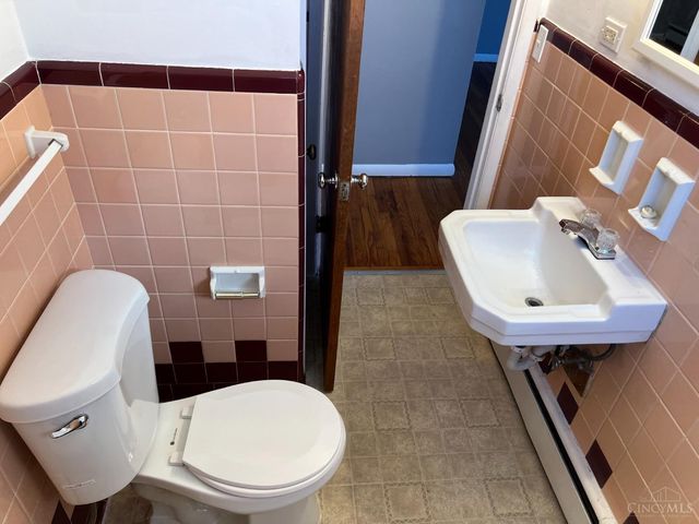 1002 Winfield Avenue, Cincinnati, OH 45205