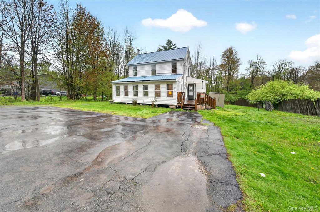 41 Rock Ridge Avenue, Monticello, NY 12701