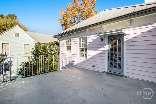 303 W Henry Street B, Savannah, GA 31401