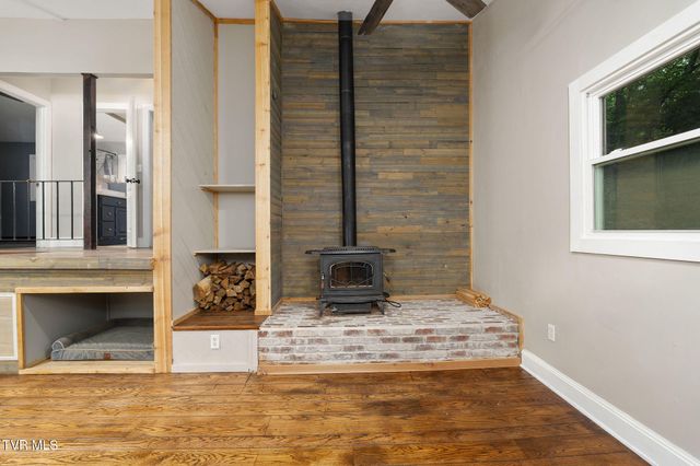 114 Whisperwood Lane, Johnson City, TN 37601