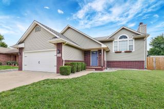 2714 Rushwood Dr, Augusta, KS 67010