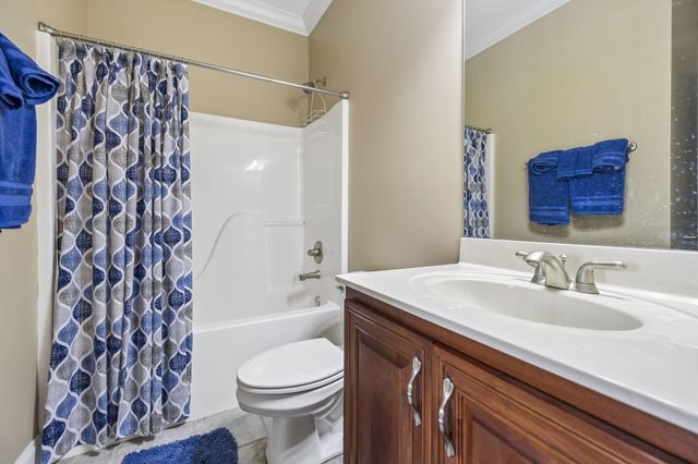 1004 Grey Oaks Lane, Chattanooga, TN 37421