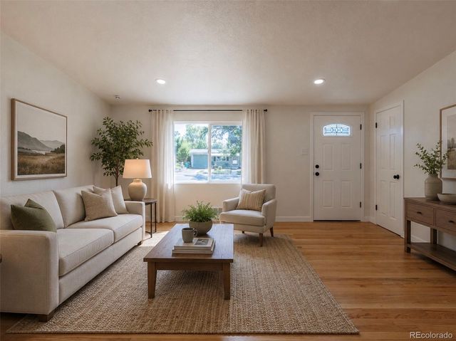 7819 Applewood Lane, Denver, CO 80221