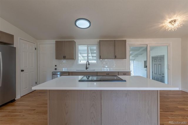 7819 Applewood Lane, Denver, CO 80221